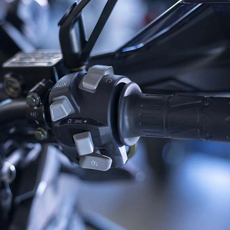 Мотоцикл Regulmoto ADV 300 S, спицованные колеса (черный/серый)