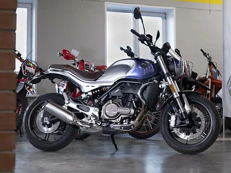 Мотоцикл QJ SRV 550 (синий) 2026г.